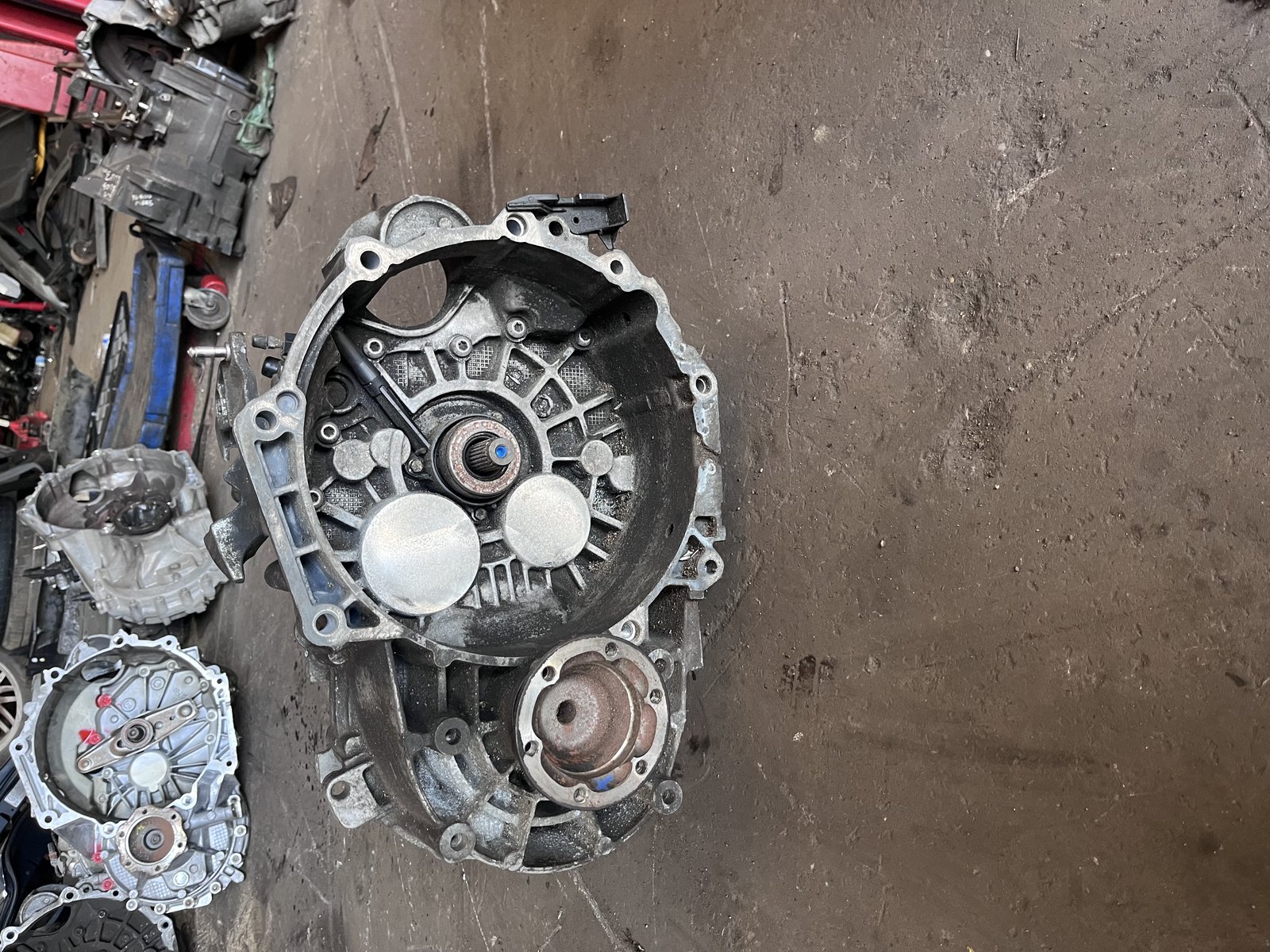 M5 GTI 6 SPEED MANIUAL 2LITER PETROL GEARBOX KDQ