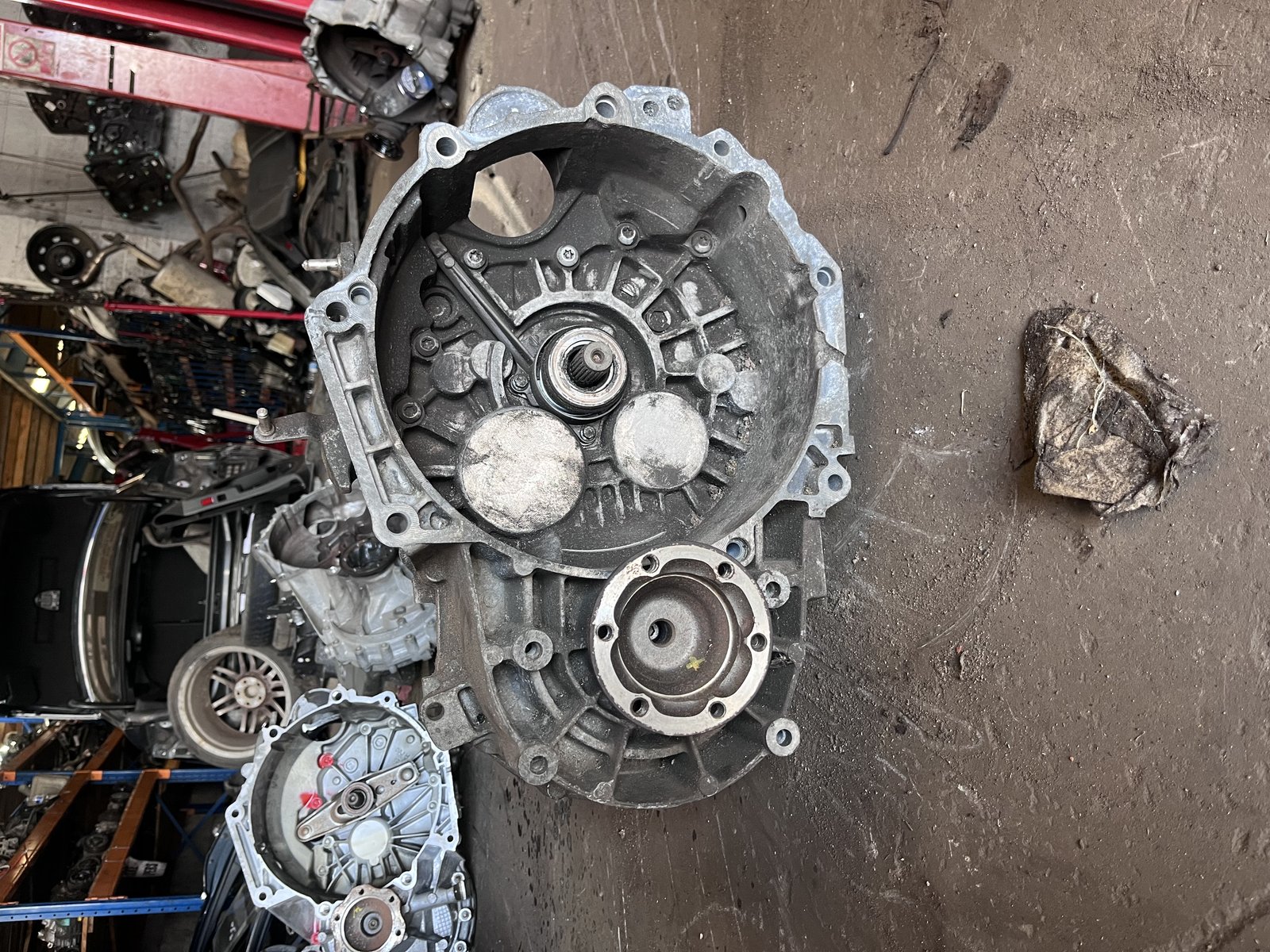 VW GOLF PASSAT B6 2LITER DIESEL 6 SPEED MANIUAL GEARBOX