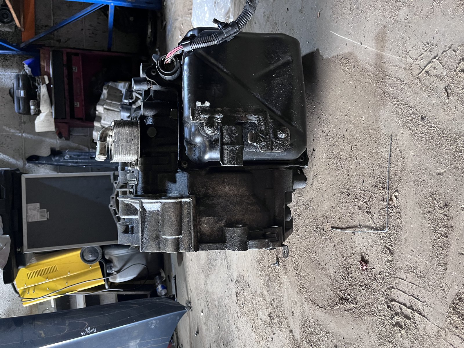 2007 A3 2LITER PETROL 6 SPEED DSG GEARBOX photo 3