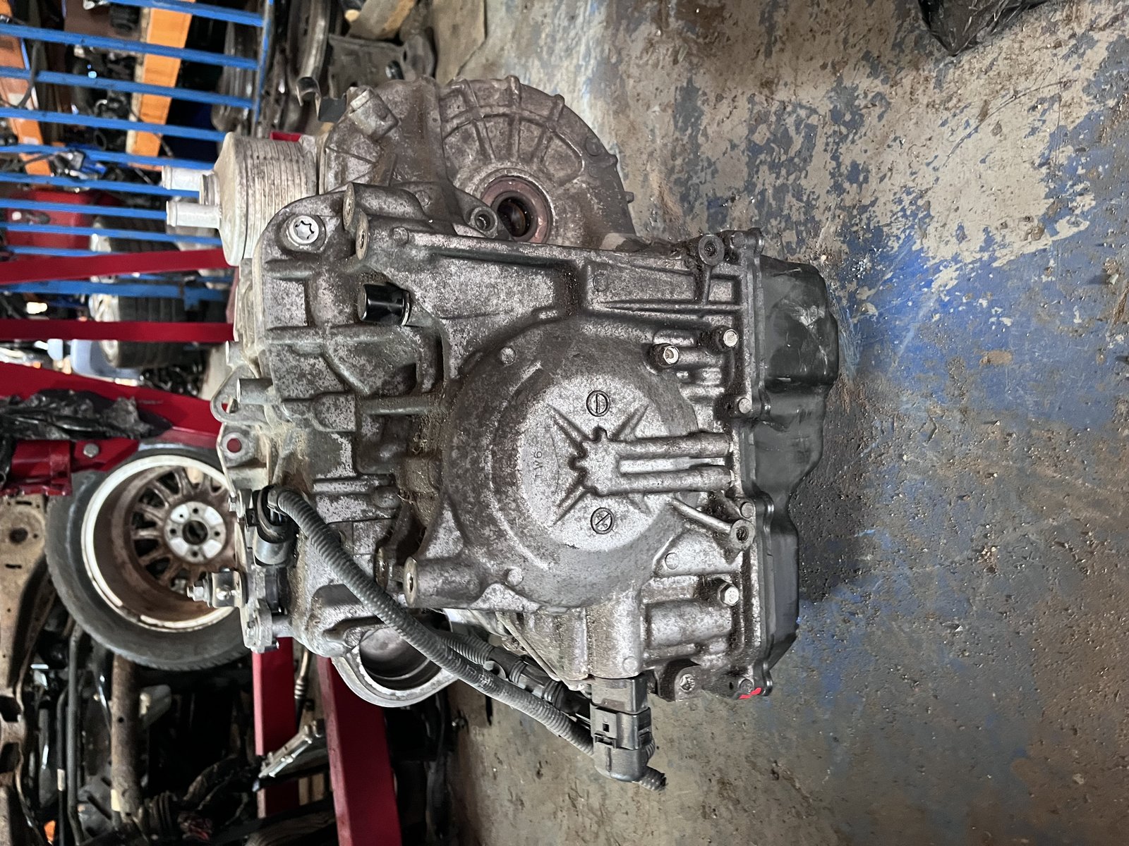VW GOLF MK5 1.6 FSI AUTO GEARBOX HFR photo 4