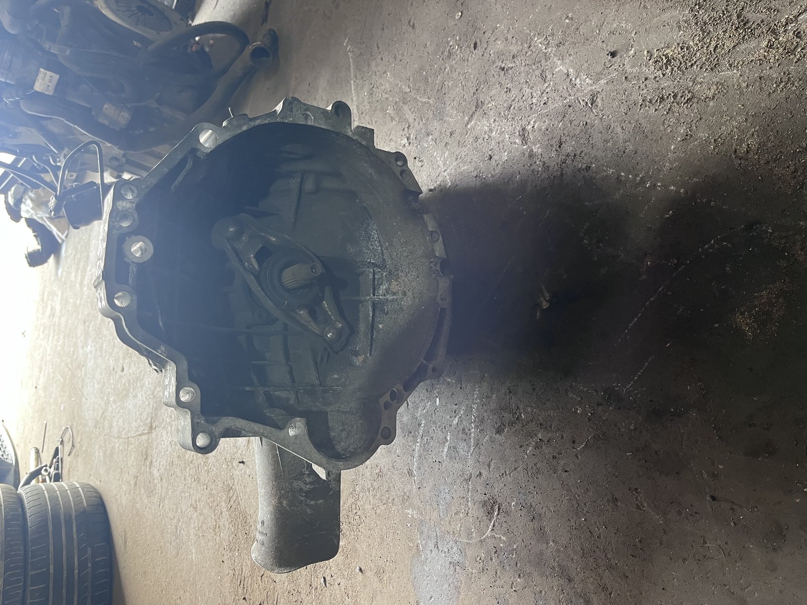AUDI A6 2L DIESEL 6 SPEEDD MANIUAL GEARBOX GYX