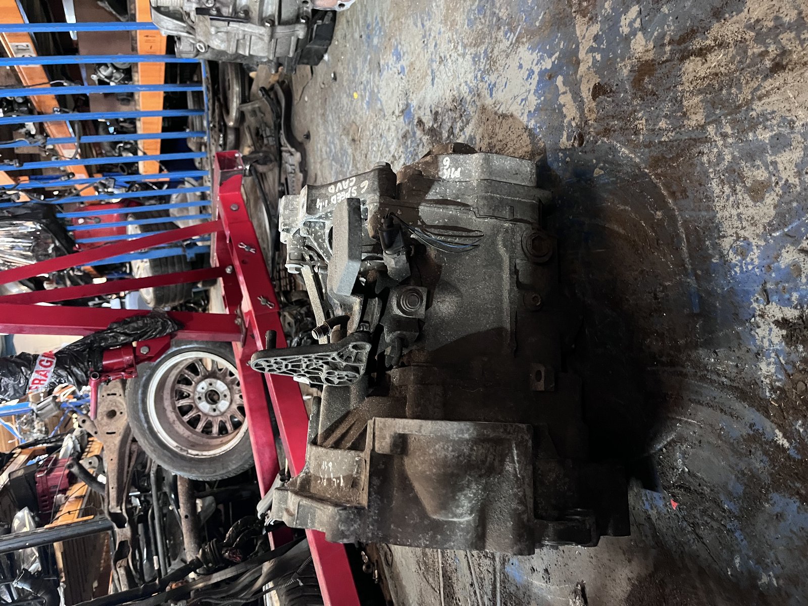 VW GOLF MK6 1.4 PETROL 6 SPEED MANIUAL GEARBOX KWB photo 2