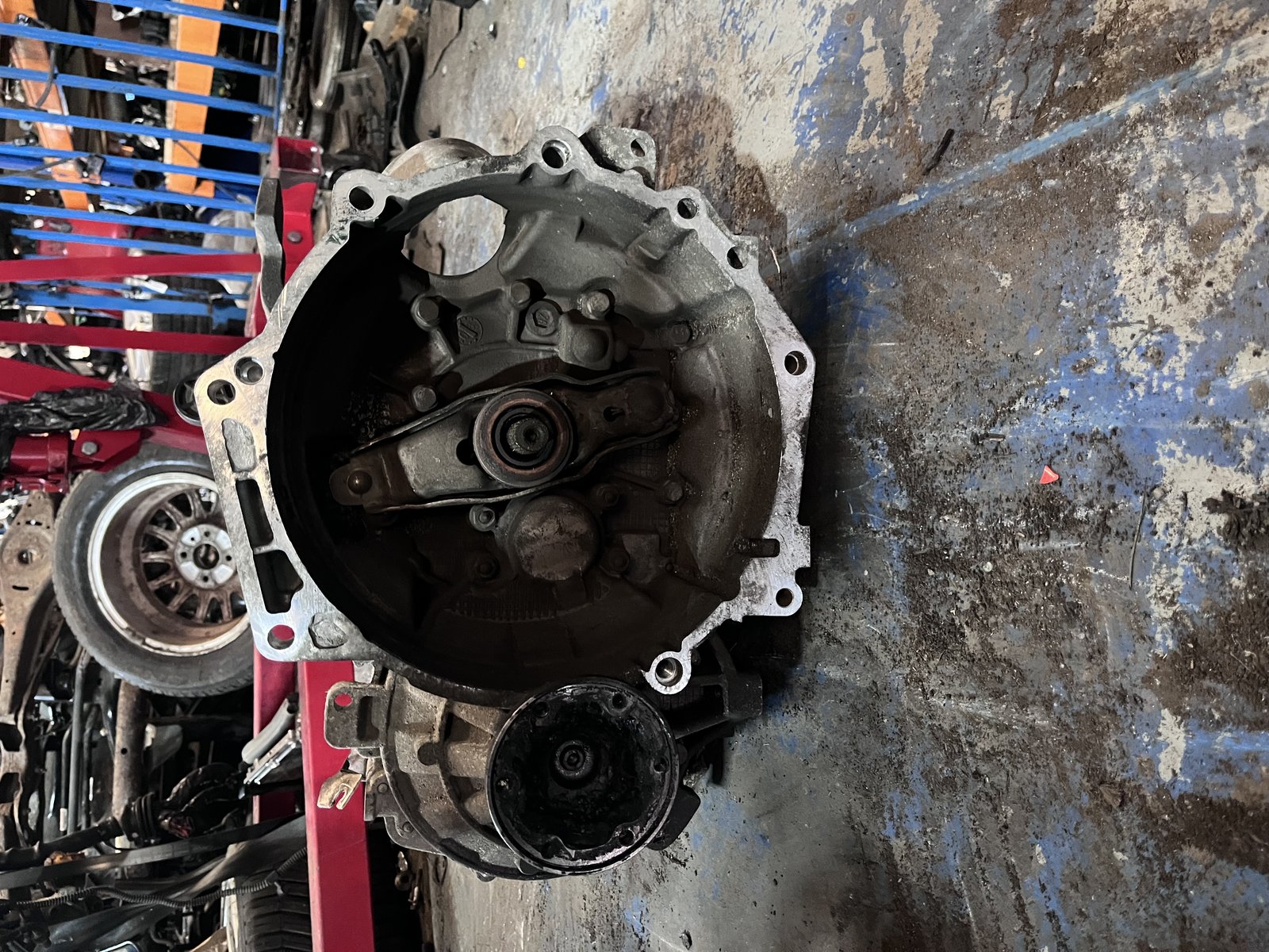 MK6 GOLF 2L DIESEL 5 SPEED MANIUAL GEARBOX KQM