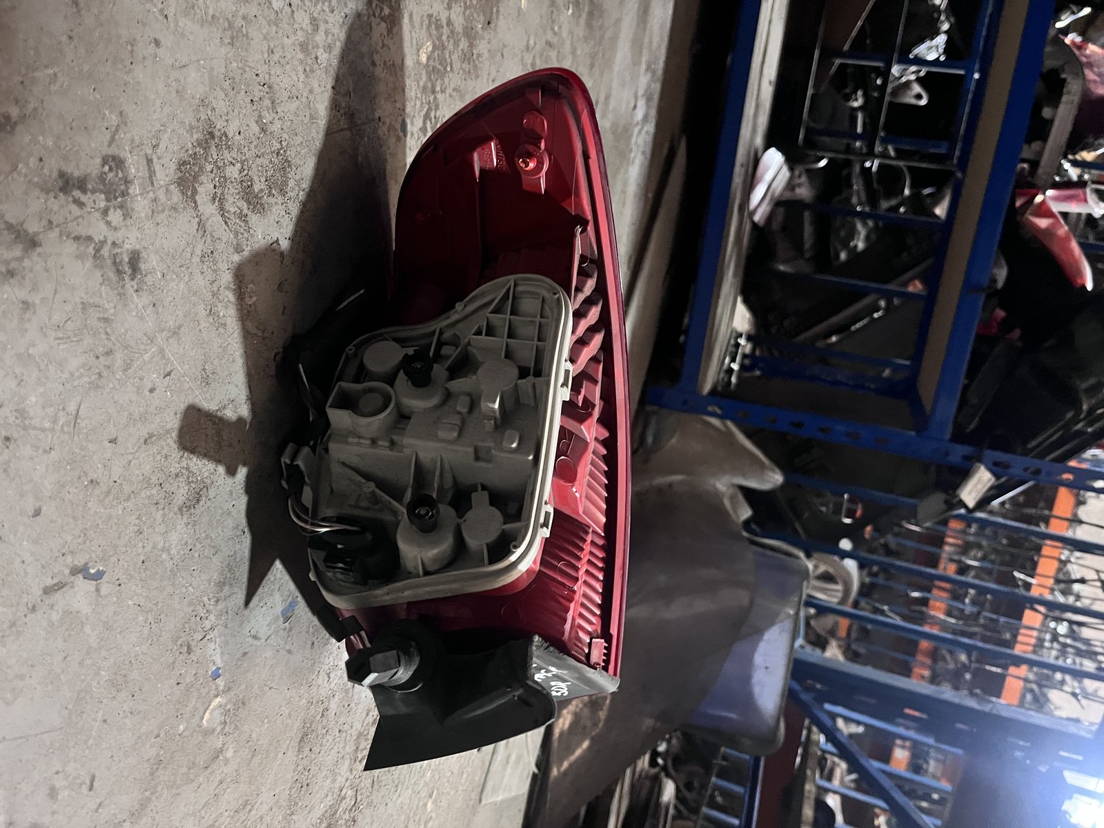 AUDI A3 8p pre face lift osr 5DOOOR TAIL LIGHT  photo 3