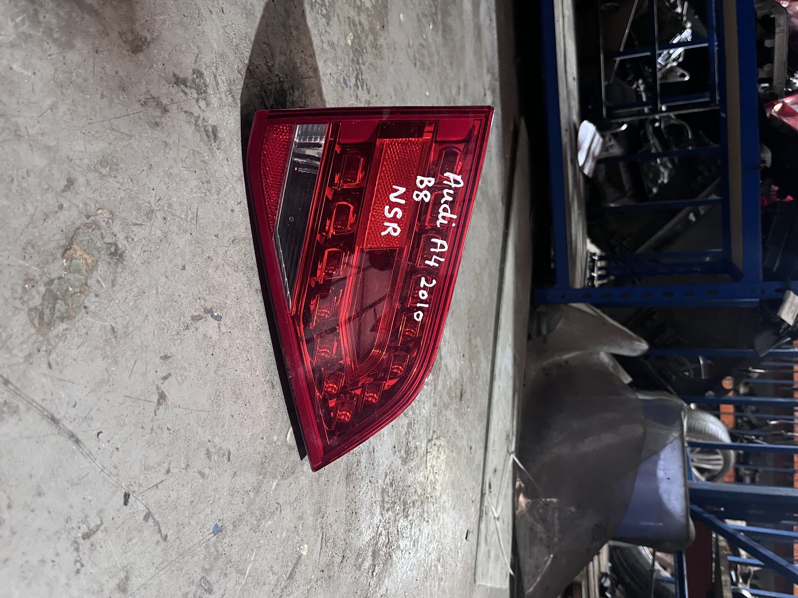 AUDI A4 b8 nsr TAIL LIGHT 