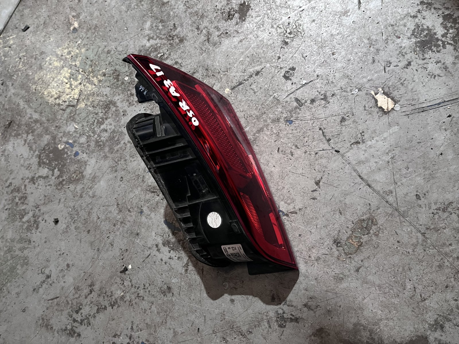 AUDI A3 8V SPORTBACK osr TAIL LIGHT  photo 3