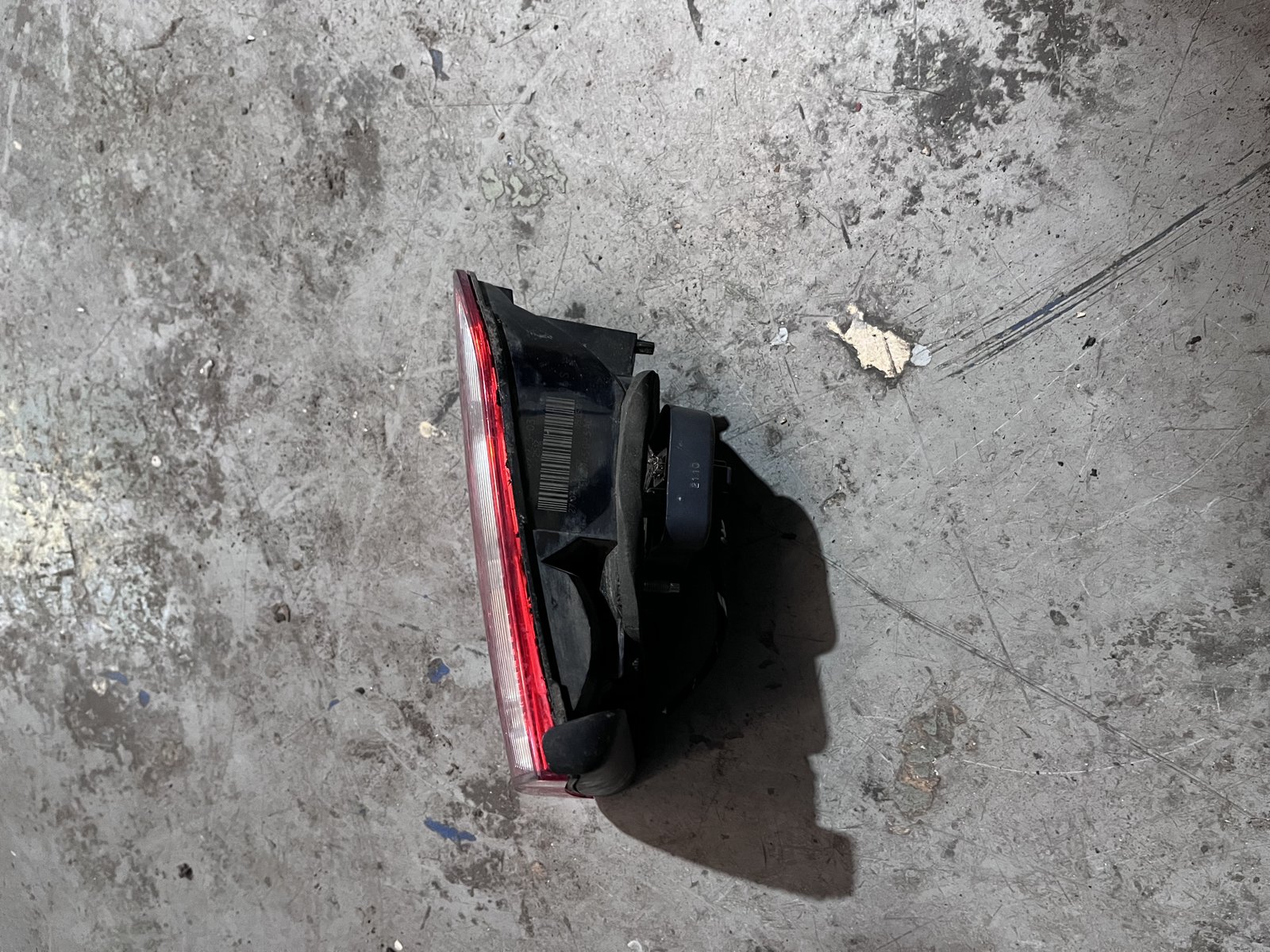 VW MK6 nsr HATCHBACK TAIL LIGHT  photo 3