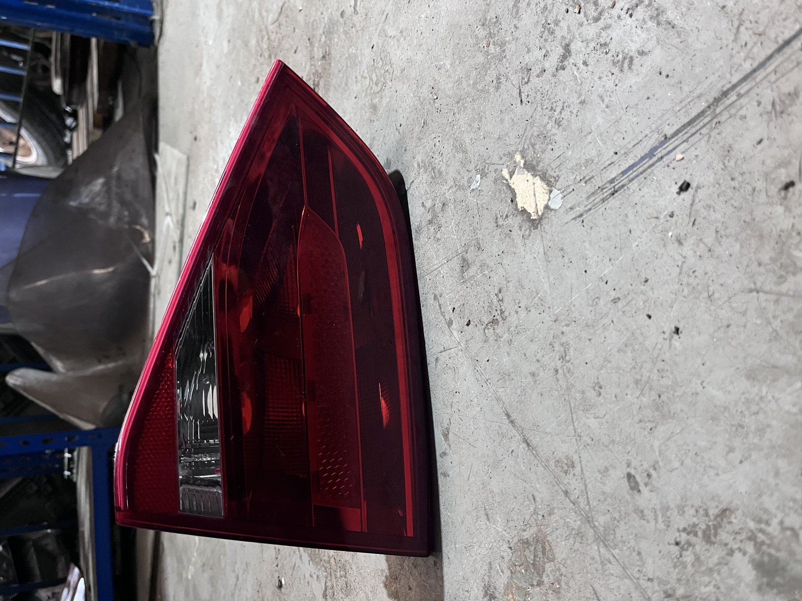 AUDI A4 b8 SALOON osr TAIL LIGHT 