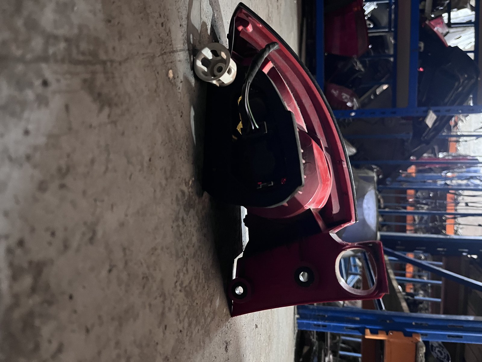 SEAT LEON 8p osr TAIL LIGHT  photo 4
