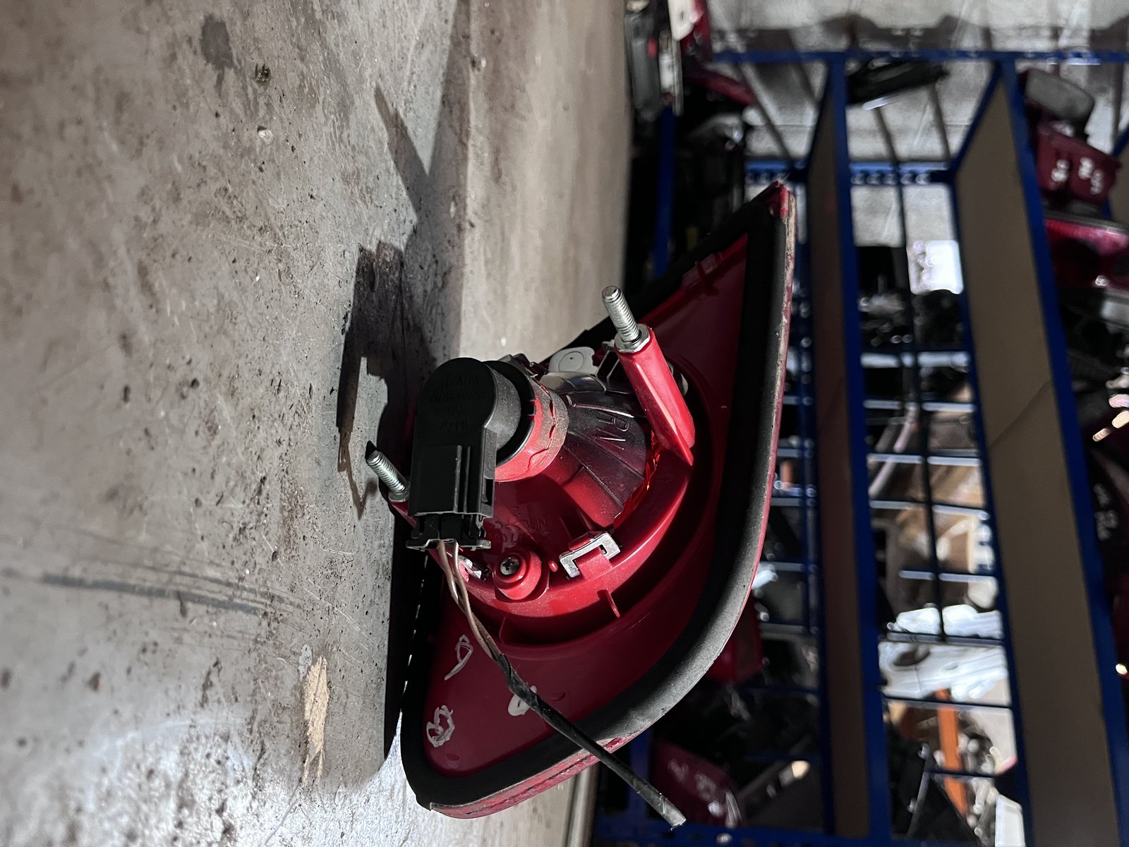 VW PASSAT B6 OSR TAIL LIGHT photo 4