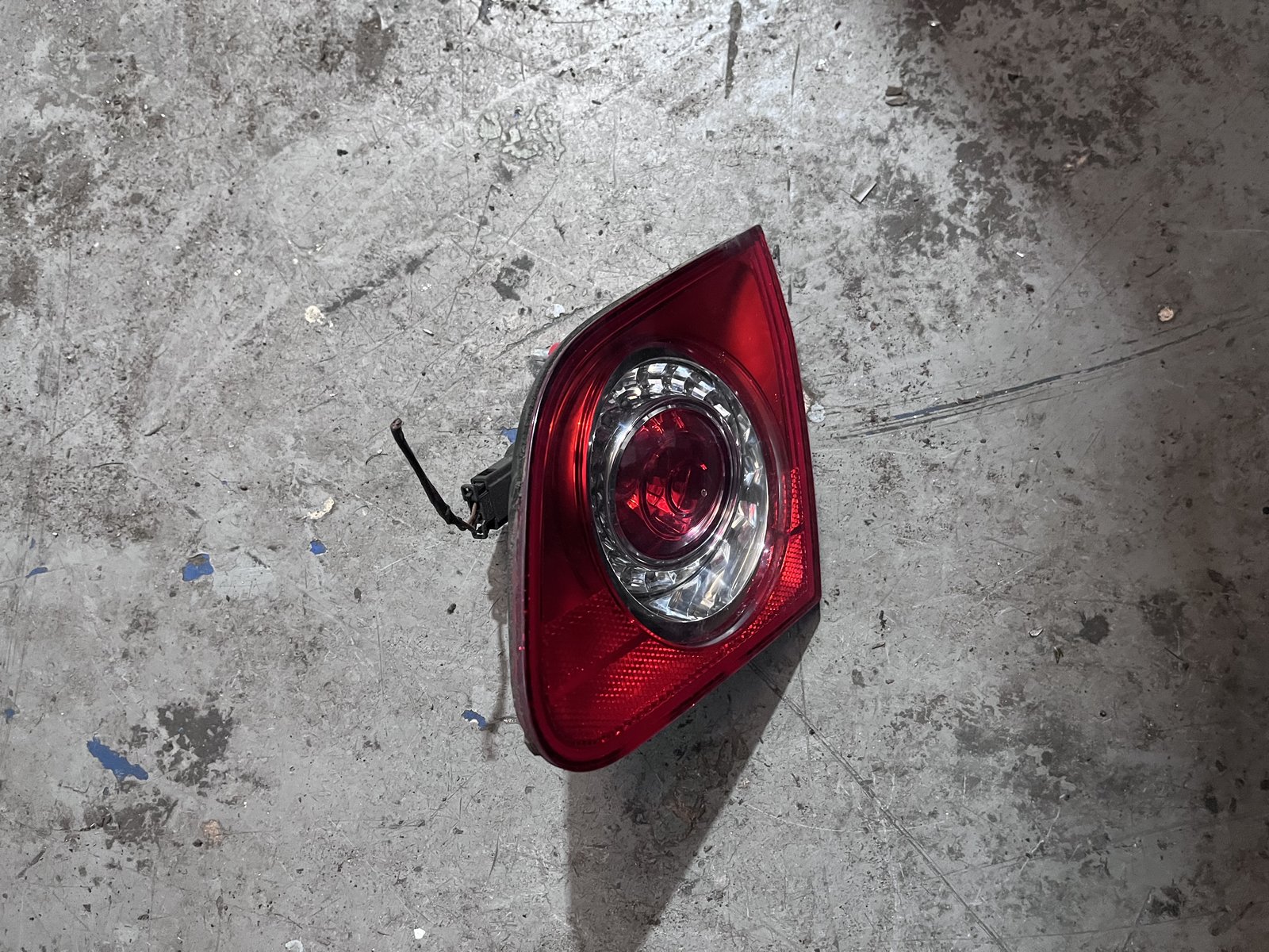 VW PASSAT B6 OSR TAIL LIGHT photo 3