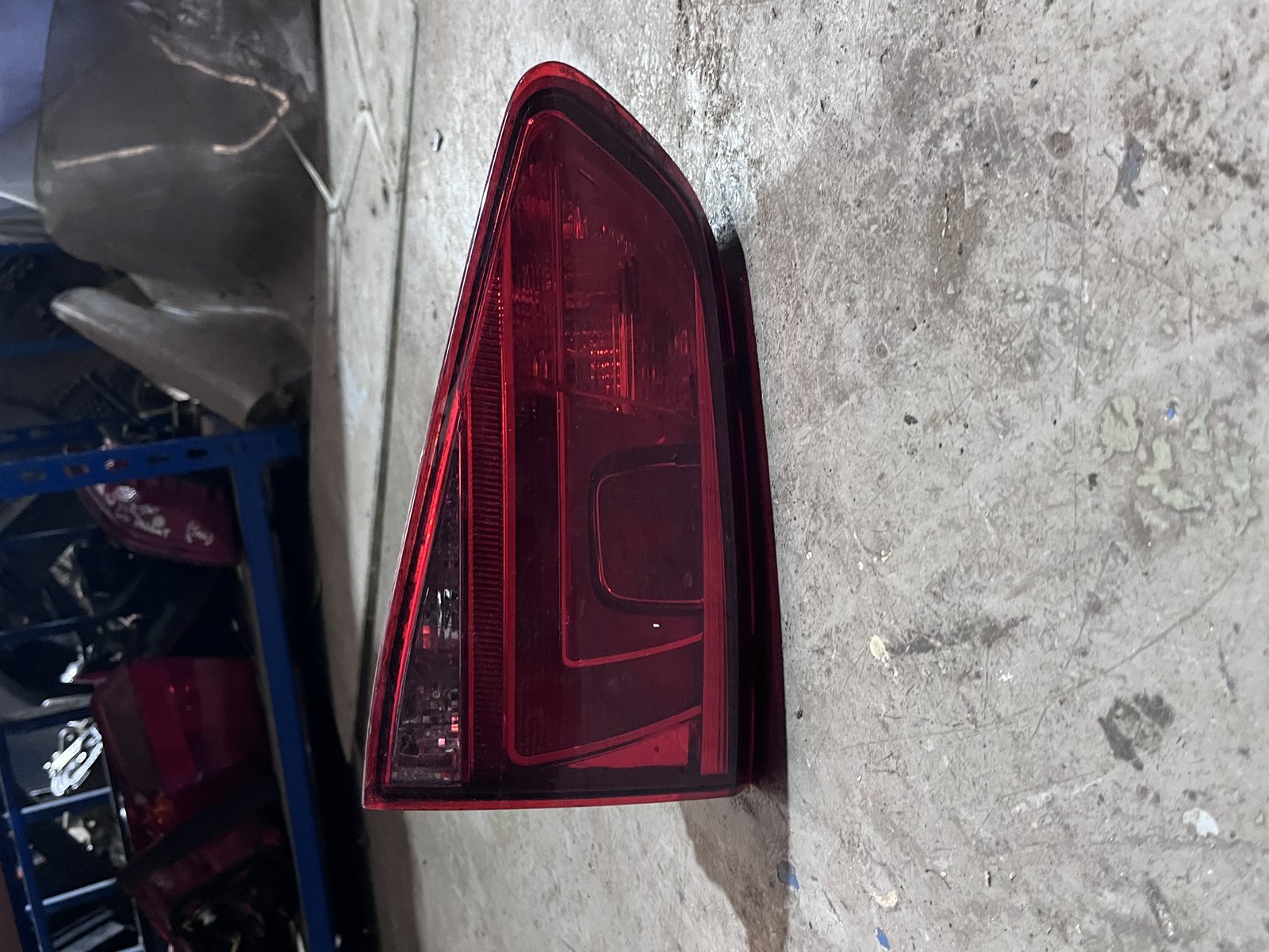 VW GOLF MK7 OSR TAIL LIGHT 
