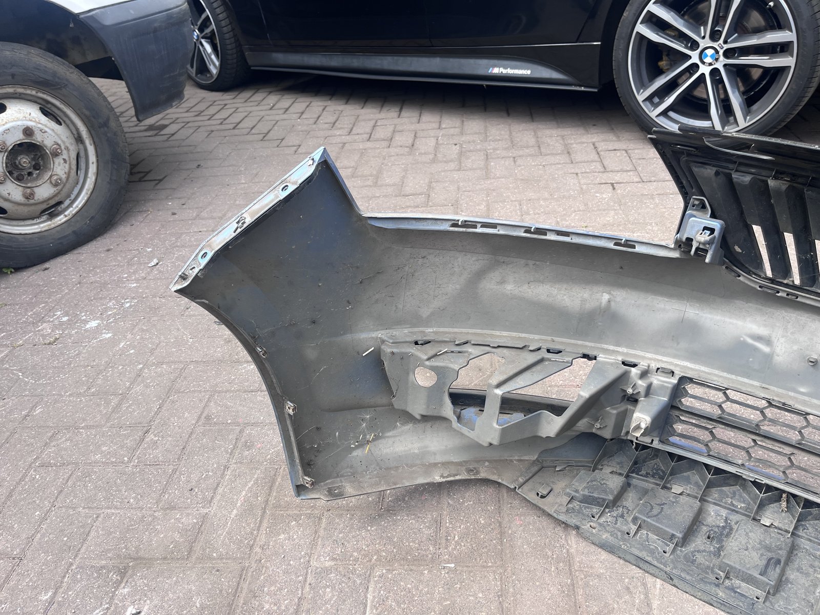2013 SKODA RAPID FRONT BUMPER BLUE LG5X  photo 9