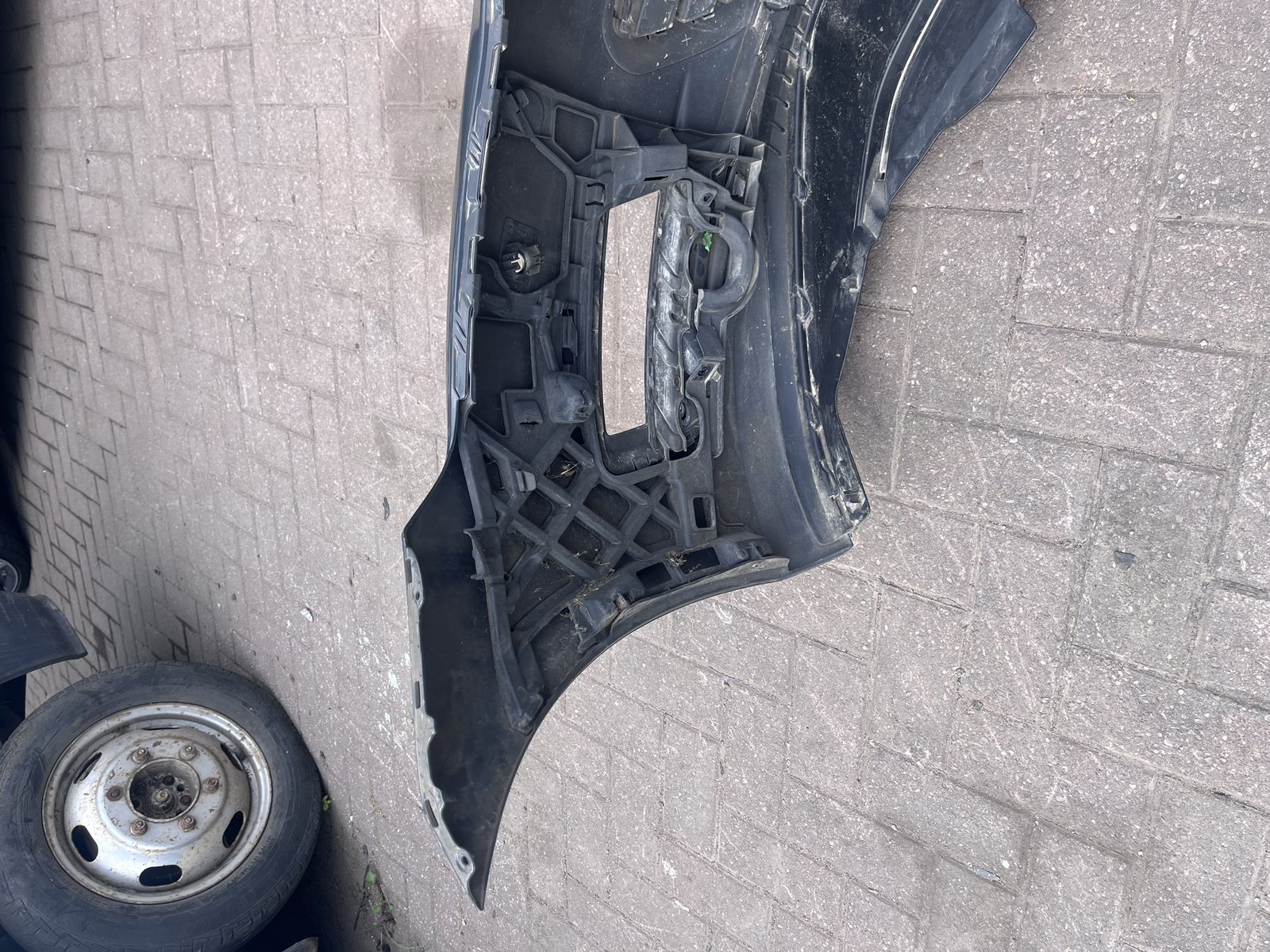 VW GOLF MK-7 FRONT BUMPER  URANO GREY I7F photo 7