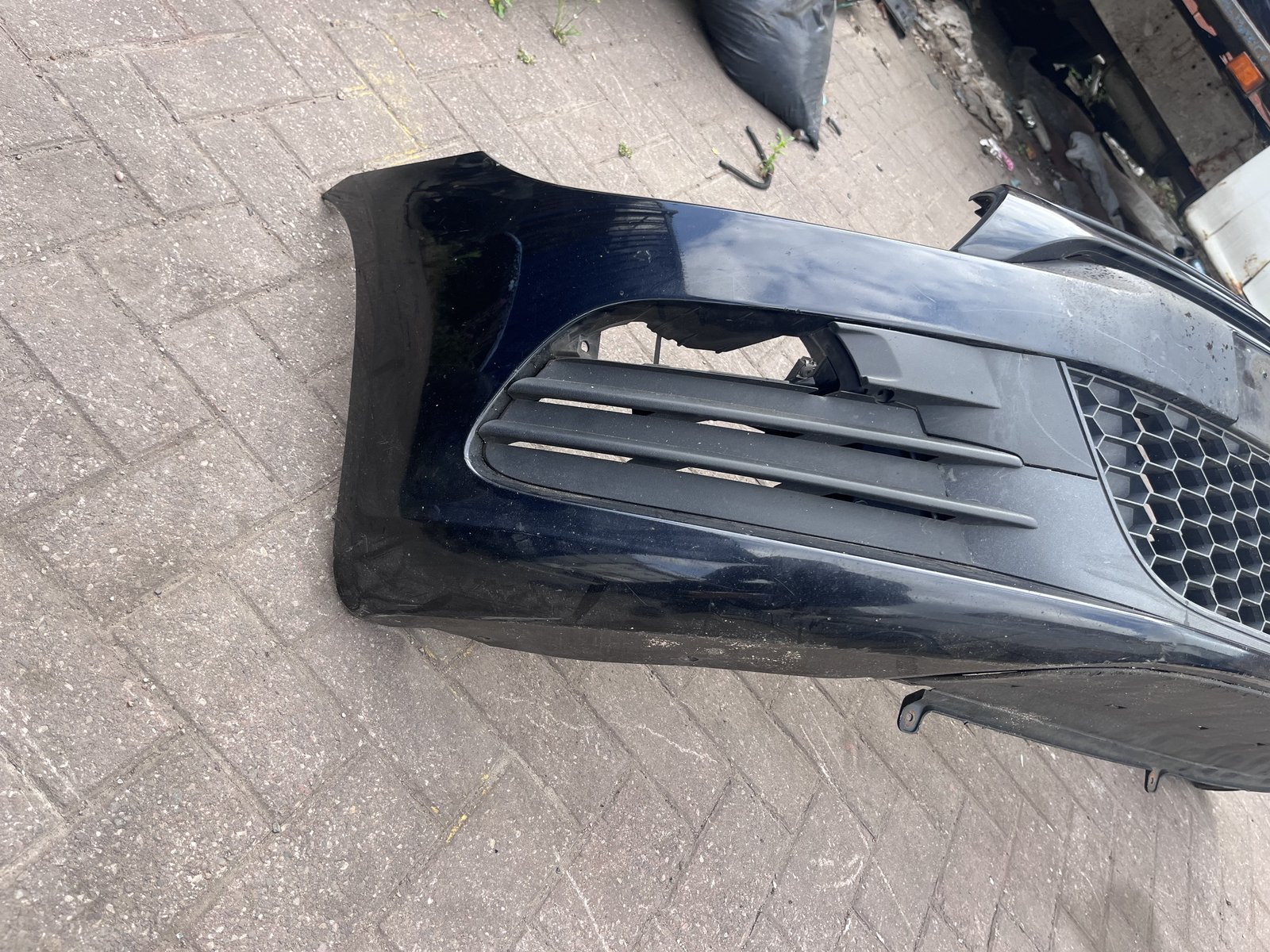 2011 VW SCRICO  FRONT BUMPER BLACK LC9X LC9X photo 6