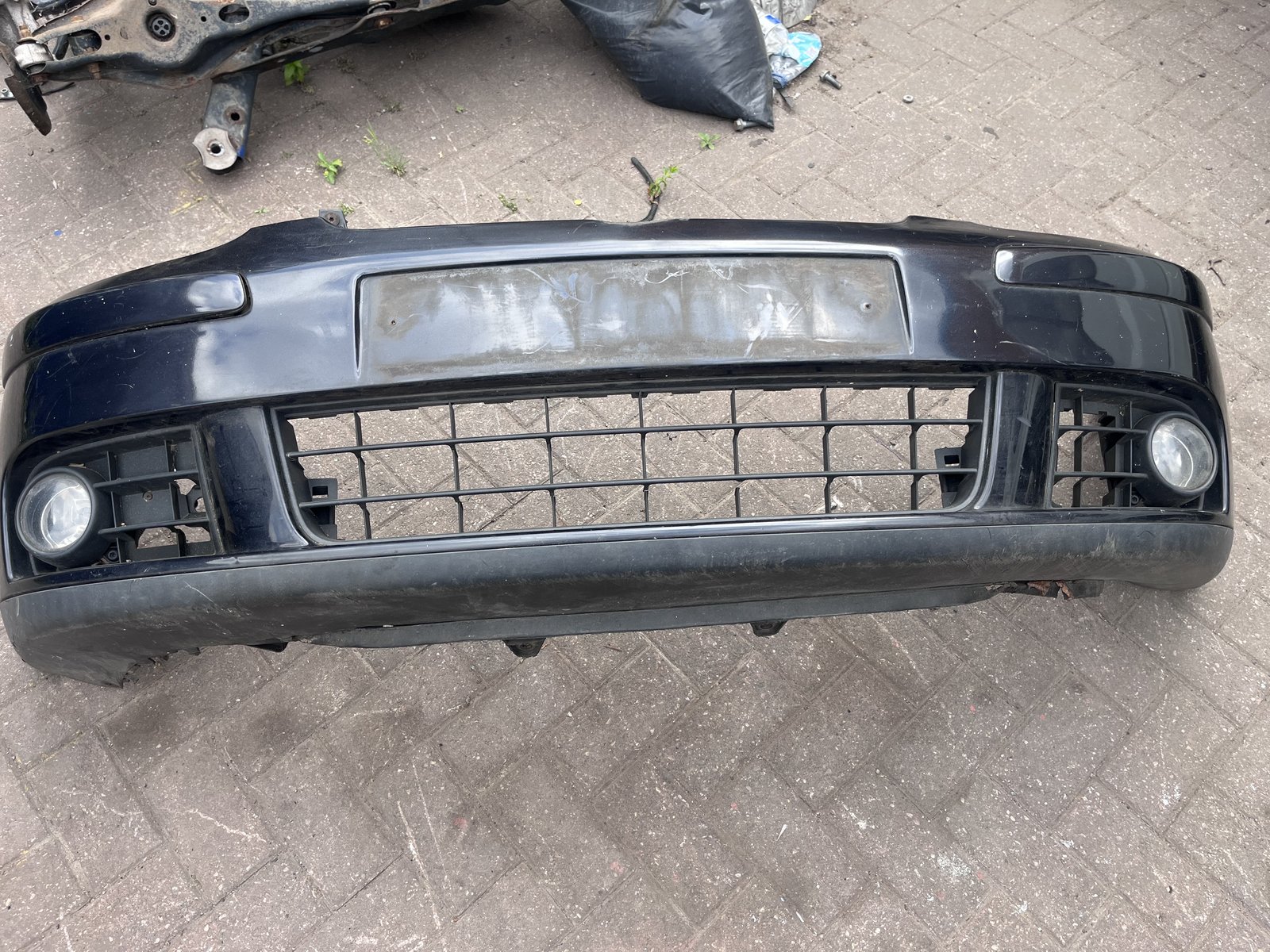 VW MK5 GOLF FRONT BUMBER BLACK LC9Z photo 4