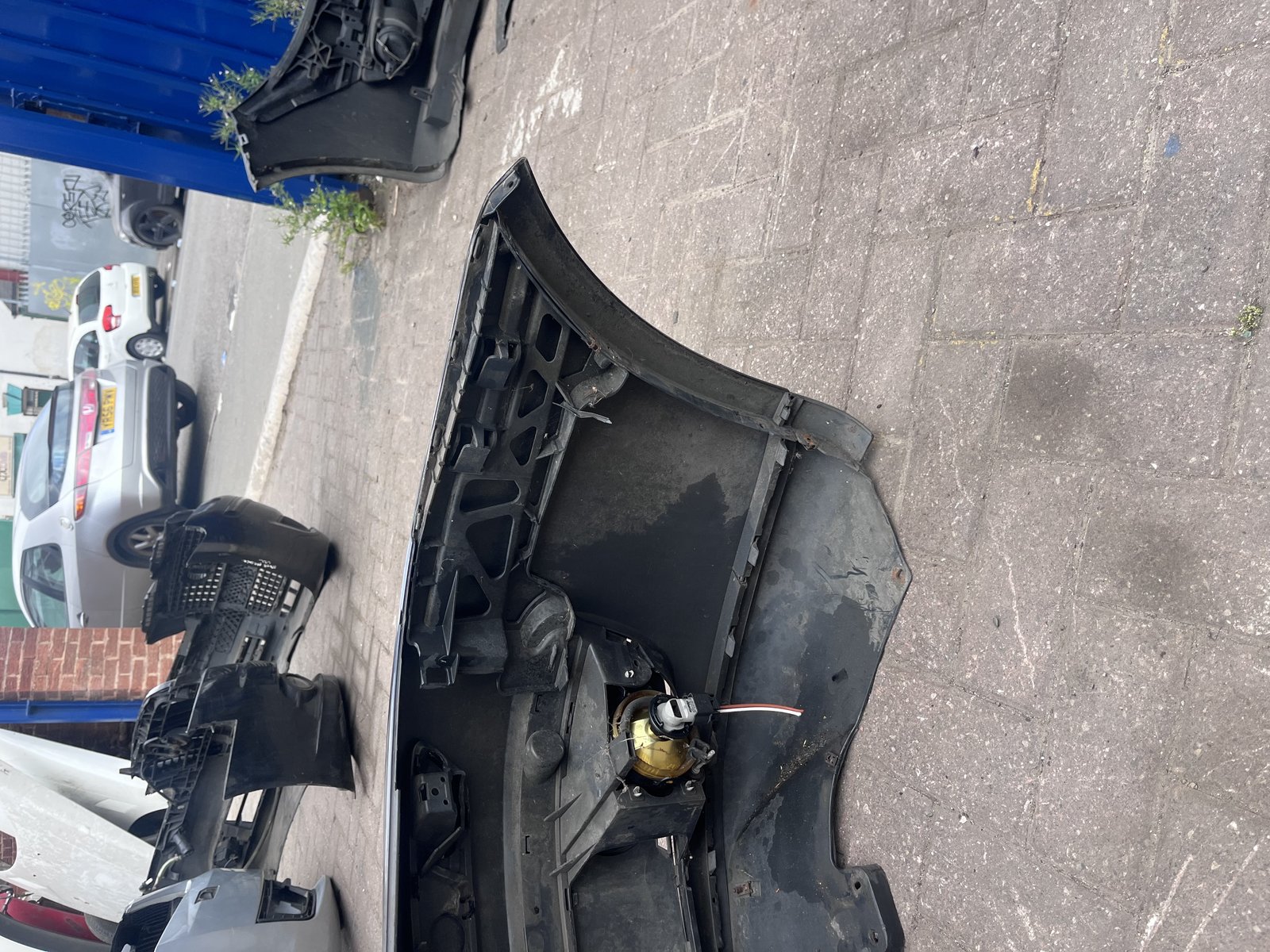 VW GOLF M5 GTI FRONT BUMPER LC9Z photo 8