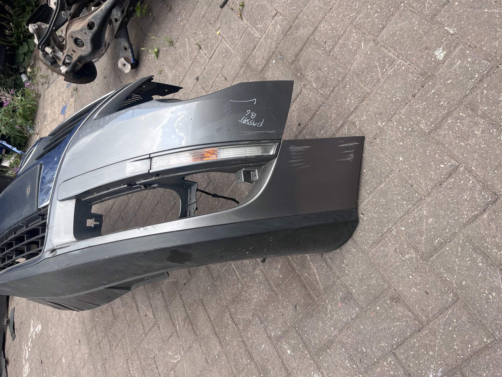 VW PASSAT B6 FRONT BUMPER GREY LA7T photo 5
