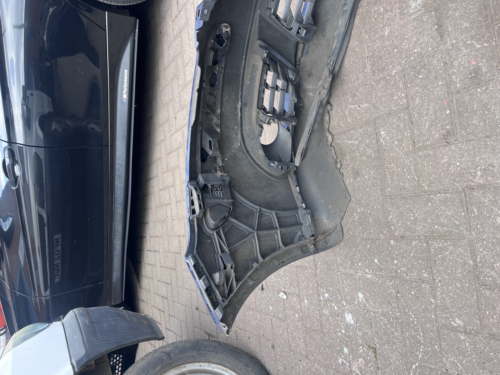 2007 VW GOLF PLUS  FRONT BUMPER BLUE LD5Q photo 9