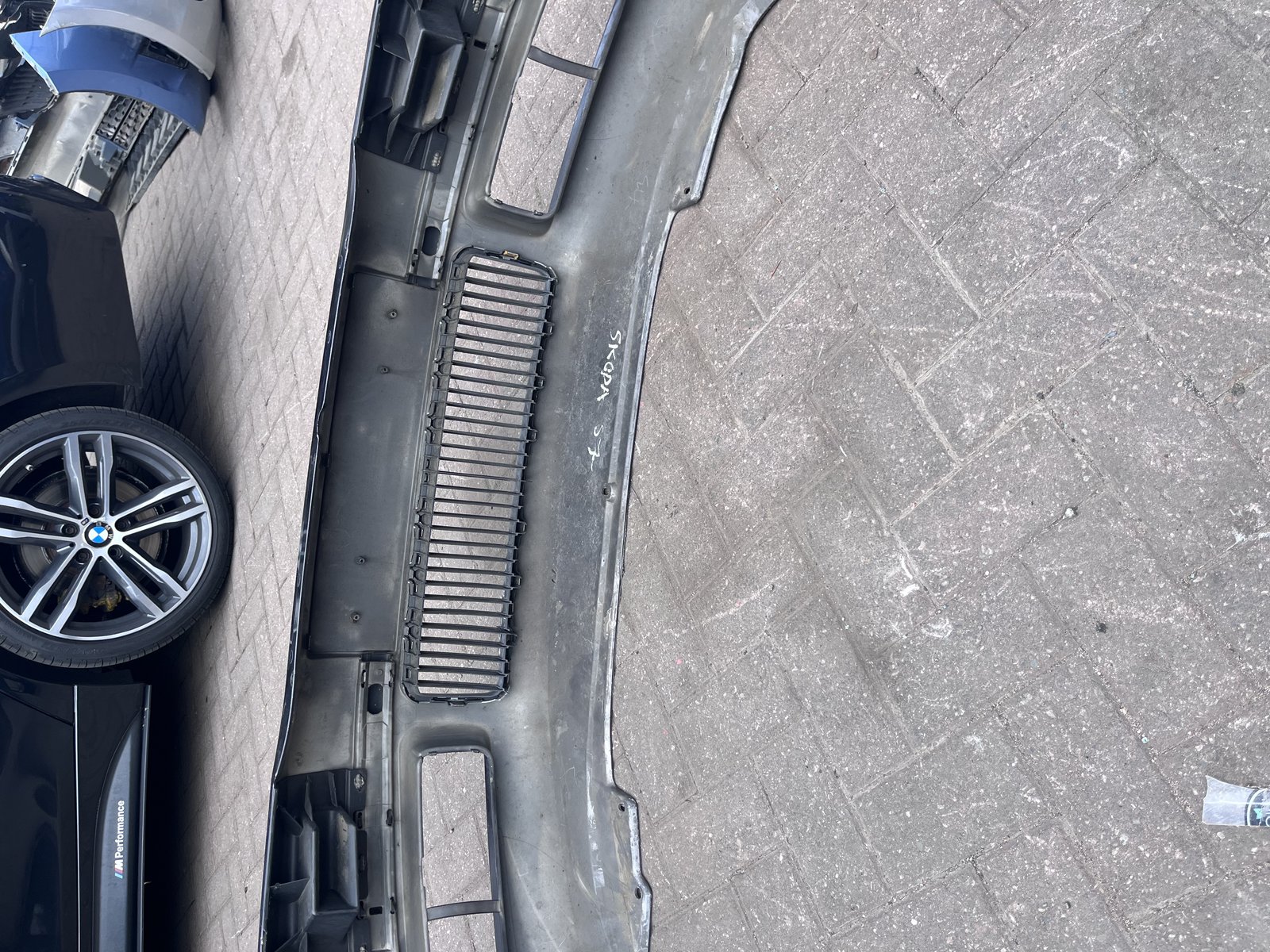 SKODA SUPERB 07 MK1 FRONT BUMPER photo 7