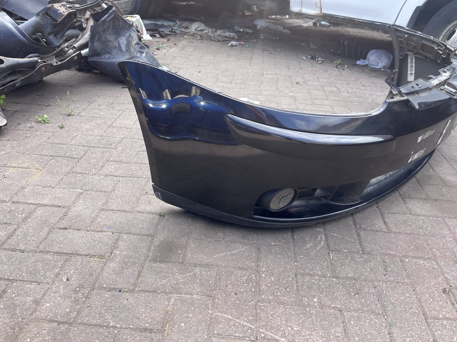 VW GOLF MK5 FRONT BUMPER BLACK LC9Z photo 3