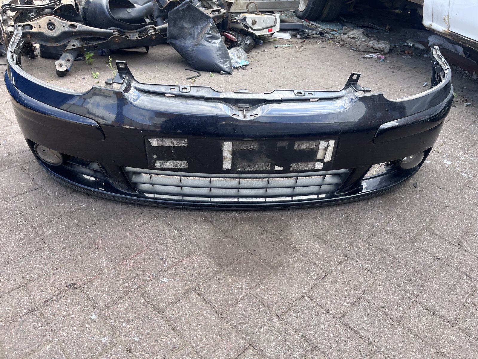VW GOLF MK5 FRONT BUMPER BLACK LC9Z