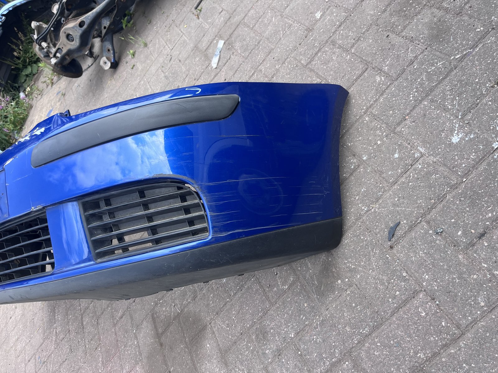 VW GOLF MK5 BLUE FRONT BUMPER BLUE G5J photo 5