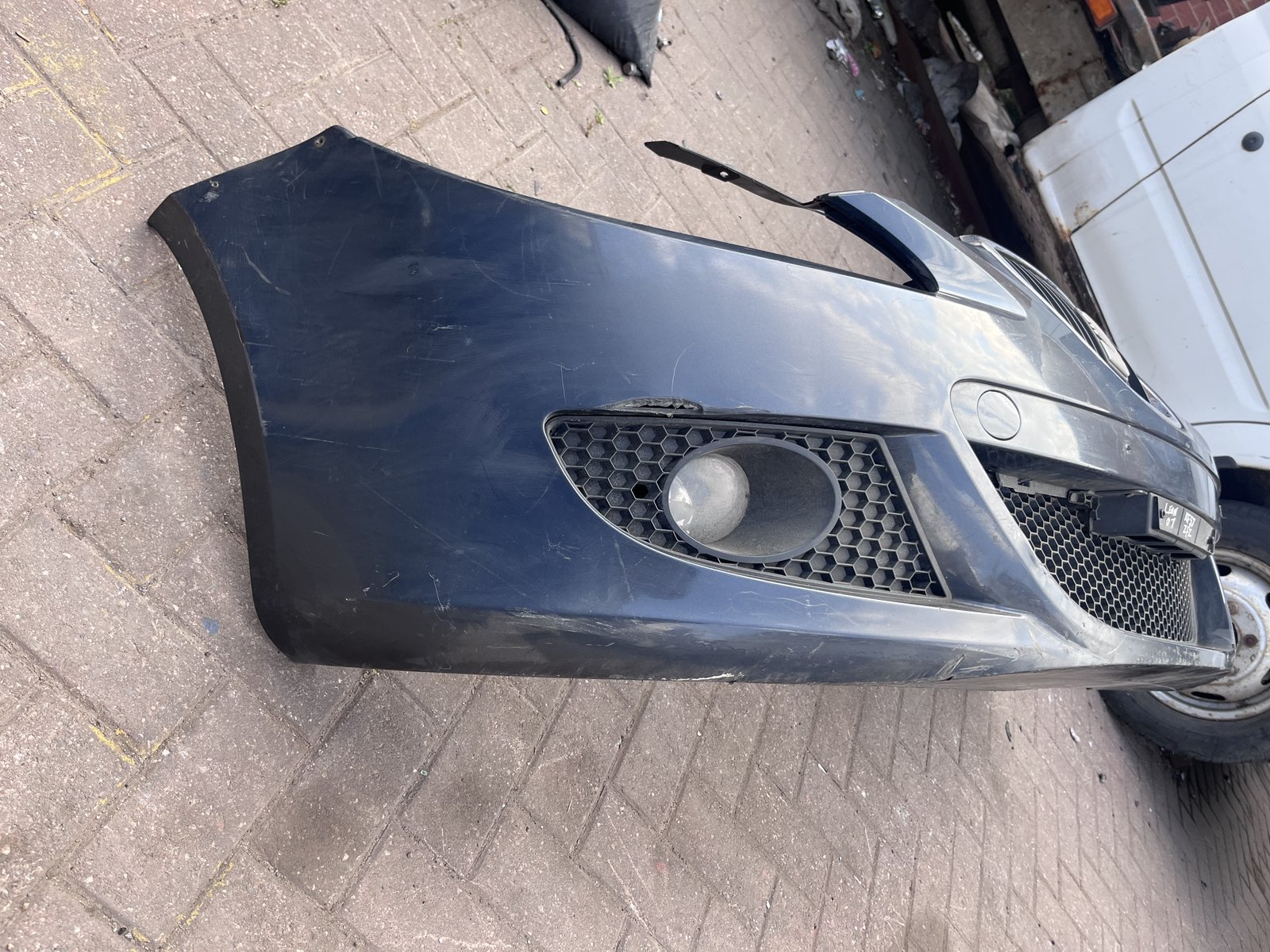 SEAT LEON 07 FRONT BUMPER  photo 6