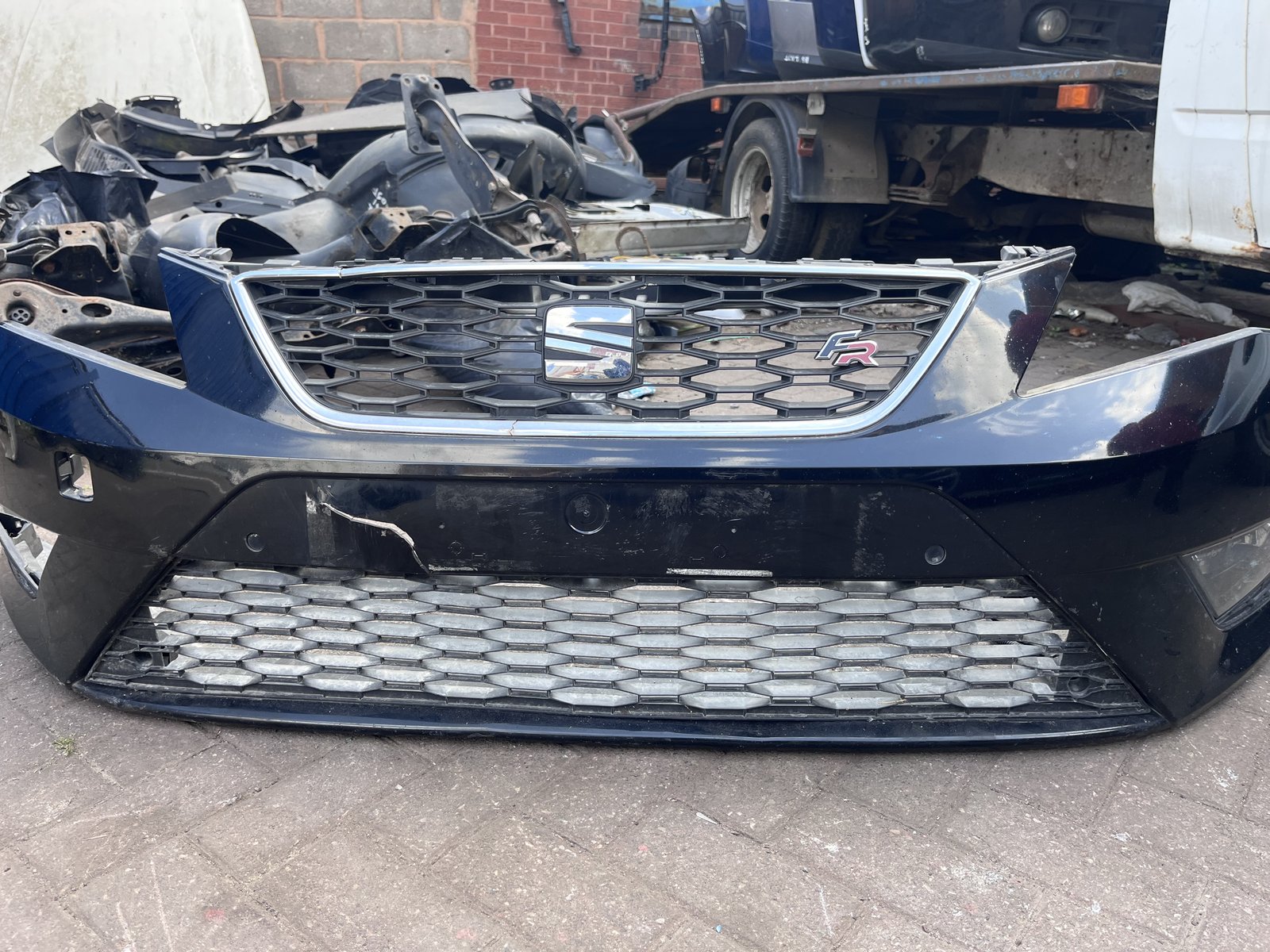 2013 SEAT LEON FR MK3 FRONT BUMPER BLACK LZ9Y 