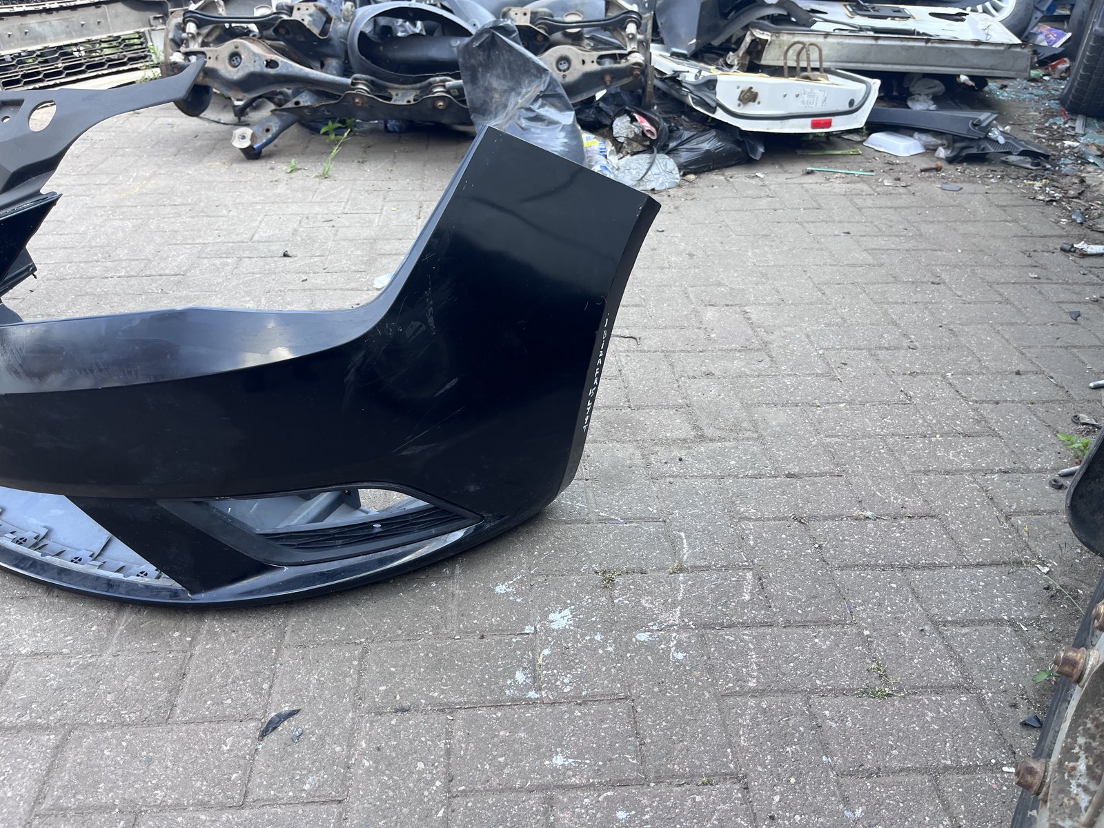 SEAT IBIZA FR FRONT BUMPER  BLACK LY9T photo 2