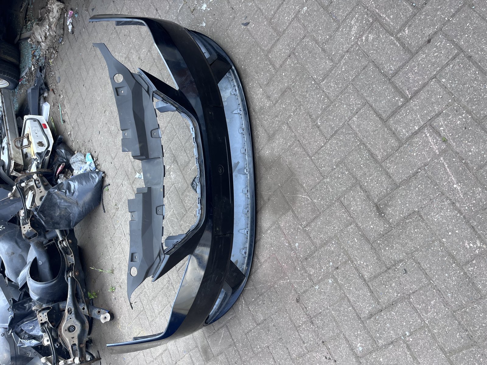 SEAT IBIZA FR FRONT BUMPER  BLACK LY9T