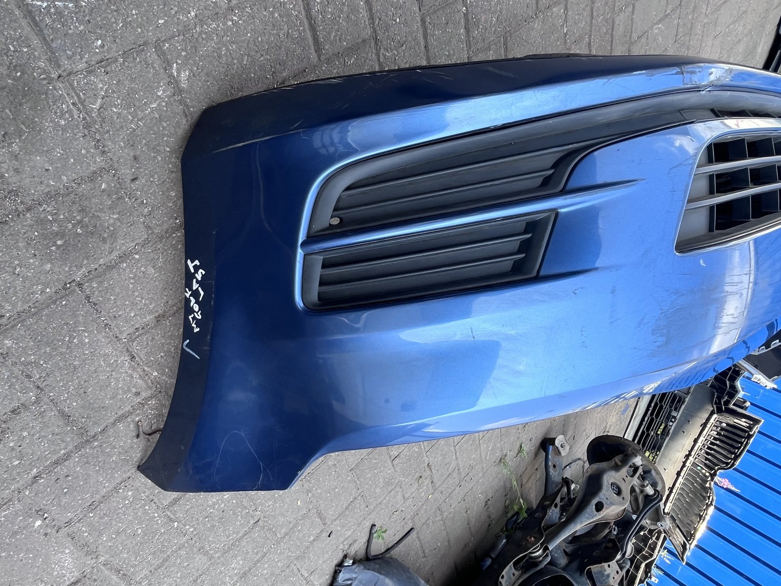 VW GOLF MK7 FRONT BUMPER BLUE LA5J photo 5