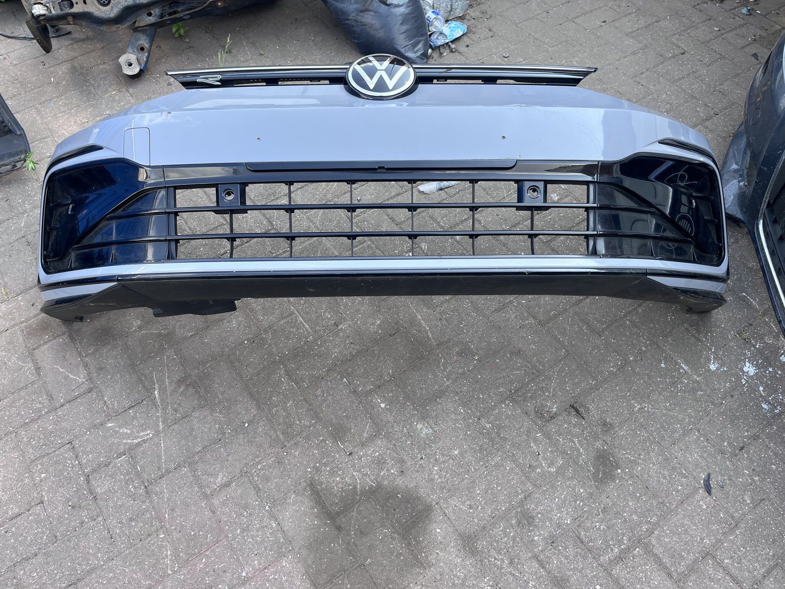 VW GOLF MK8 R LINE FRNOT BUMPER MOON STONE GREY LA7C photo 4