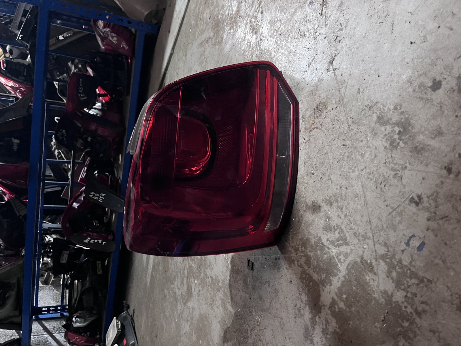 VW POLO 6R  NSR 3 DOOR OUTER LIGHT 