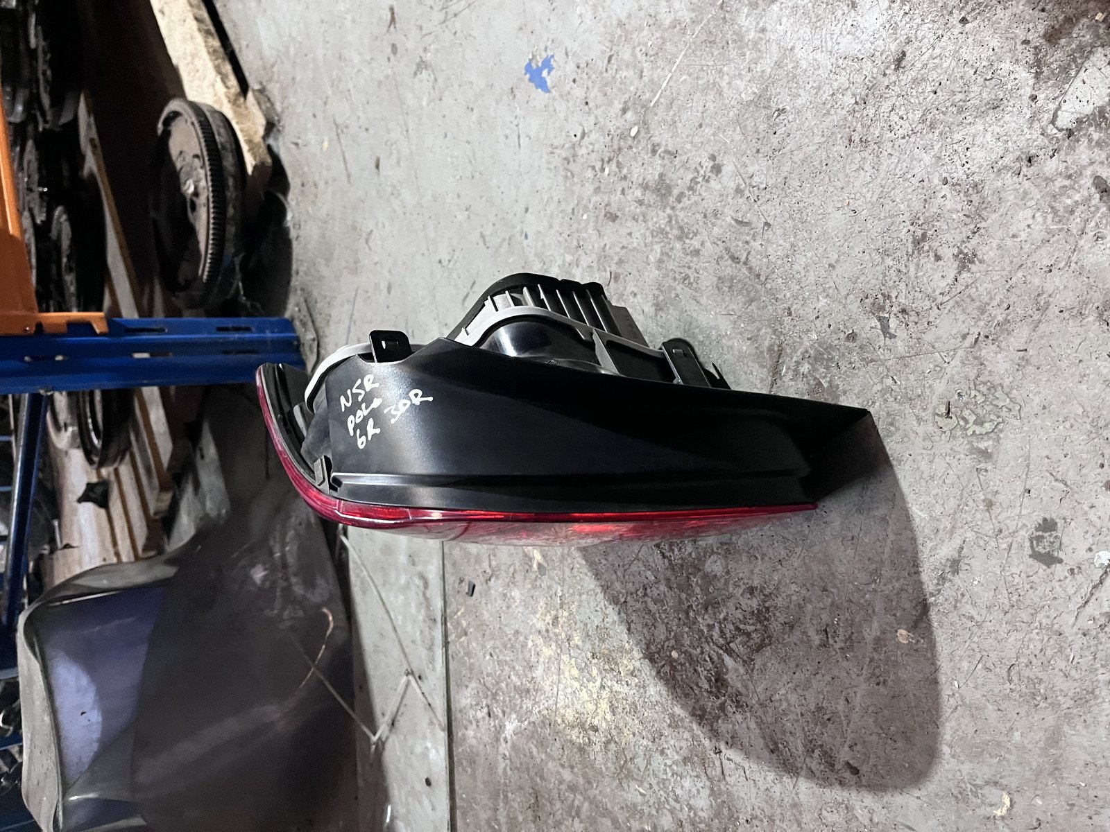 VW POLO 6R  NSR 3 DOOR OUTER LIGHT  photo 2