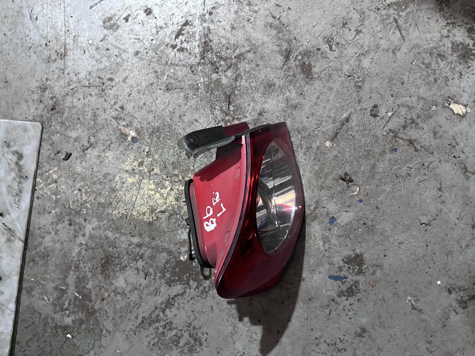 VW PASSAT B6 NSR OUTER LIGHT  photo 3
