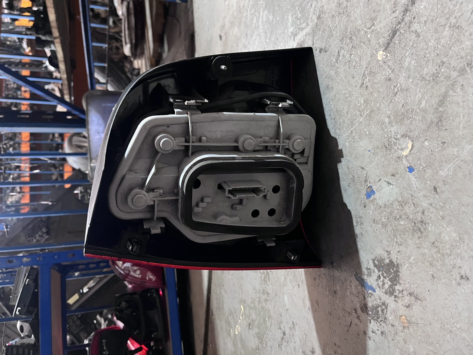 VW POLO 9N OSR OUTER LIGHT  photo 4