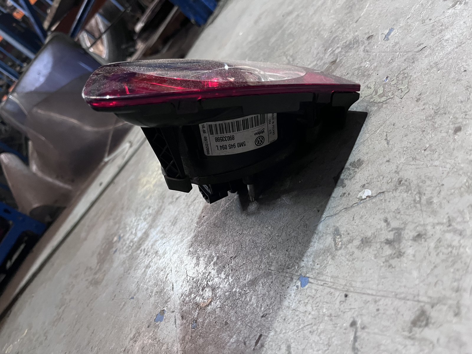 VW GOLF PLUS 5M1 OSR TAIL LIGHT  photo 2