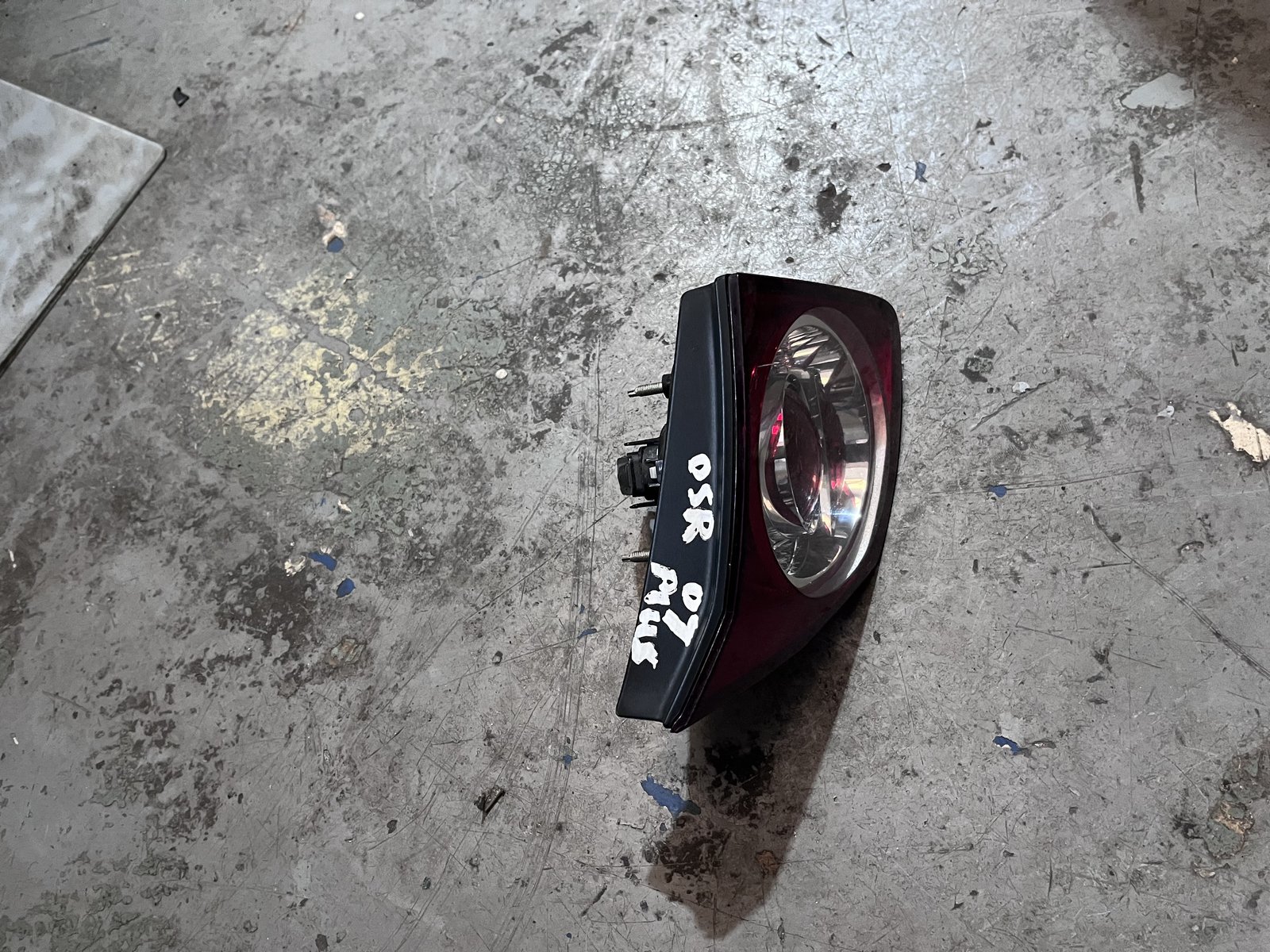 VW GOLF PLUS 5M1 OSR TAIL LIGHT  photo 3