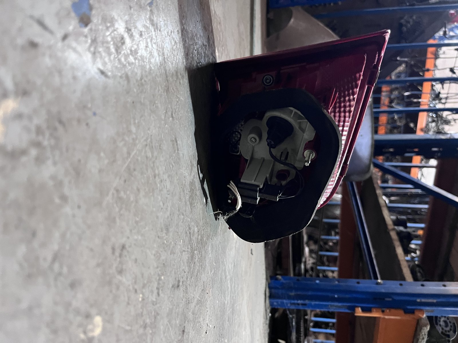 VW PASSAT B7 SALOON OSR TAIL LIGHT  photo 4