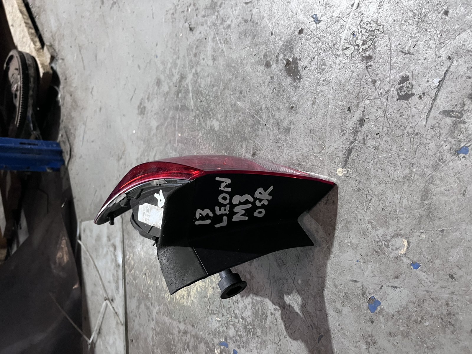 SEAT LEON 13 MK3 OSR TAIL LIGHT  photo 2
