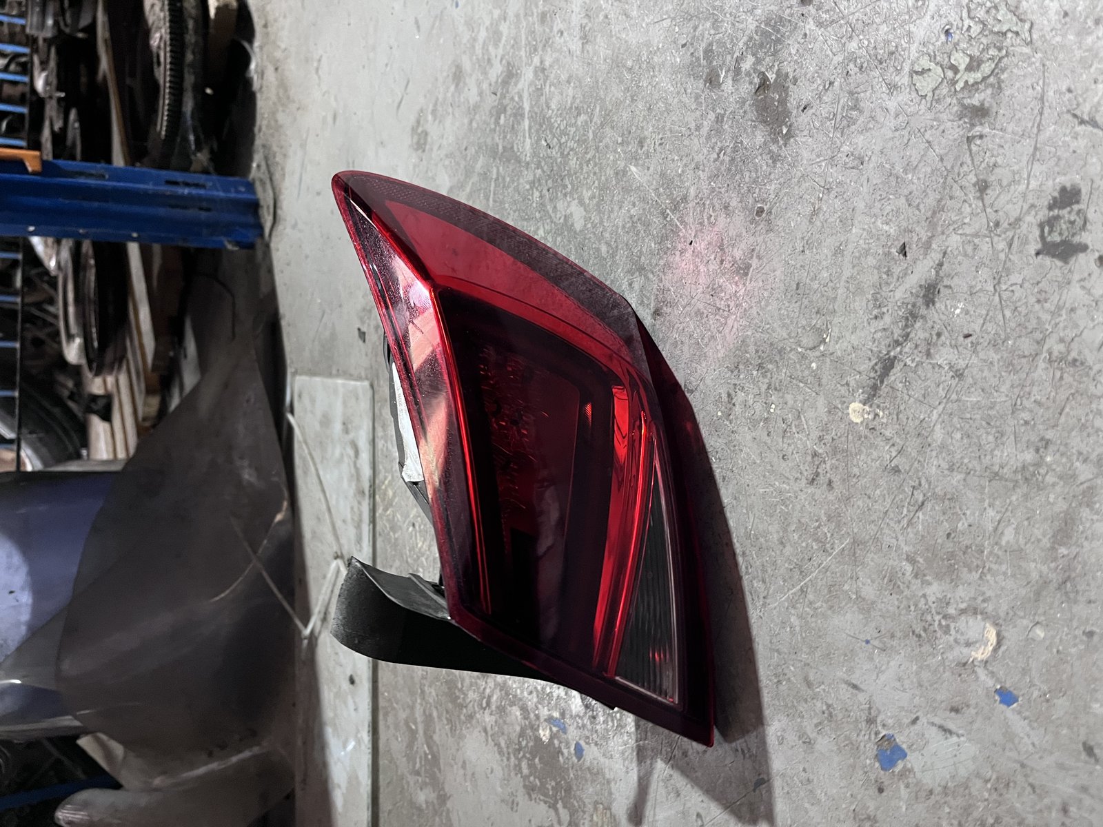 SEAT LEON 13 MK3 OSR TAIL LIGHT 