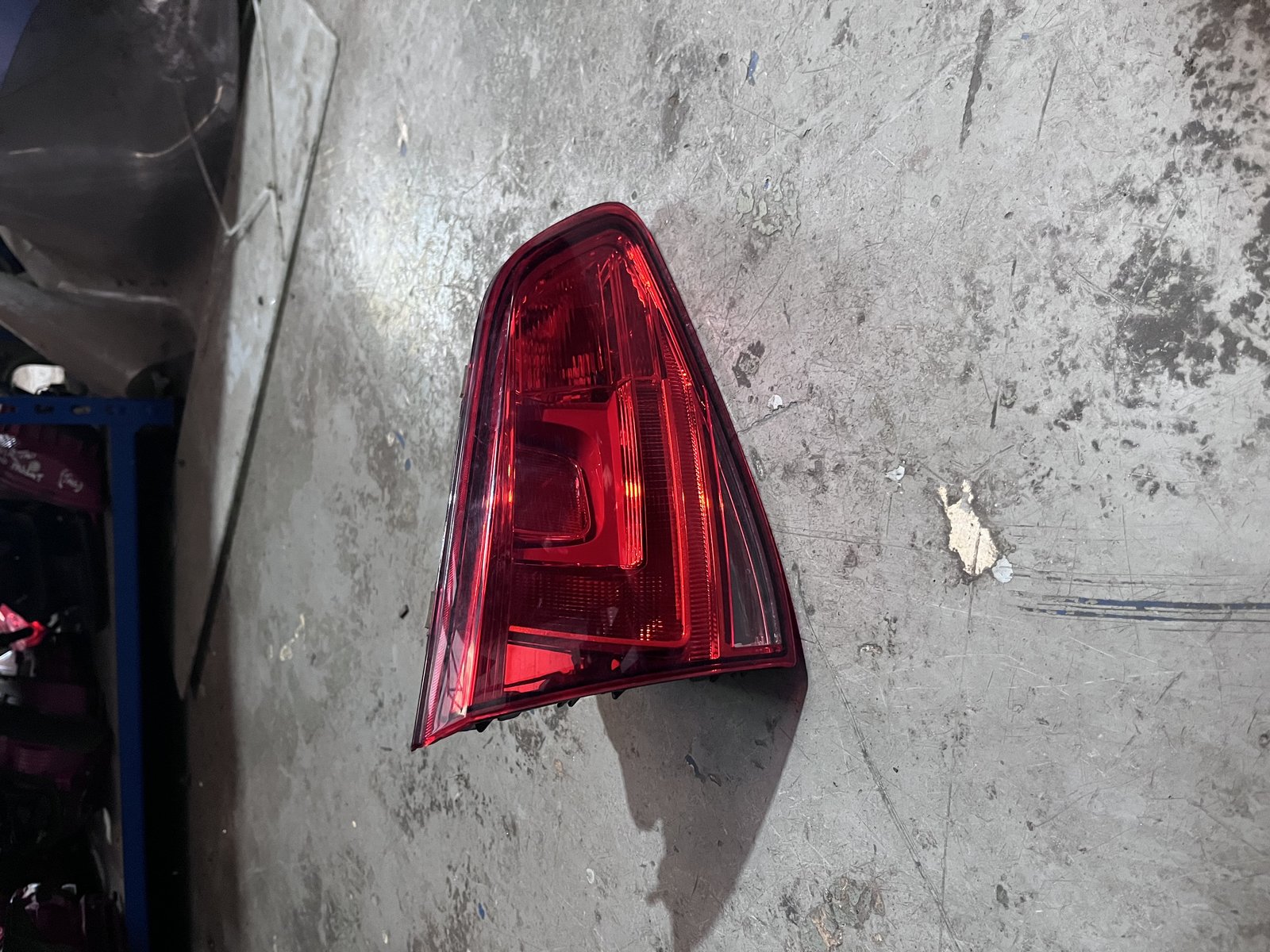 VW GOLF MK7 NSR TAIL LIGHT 