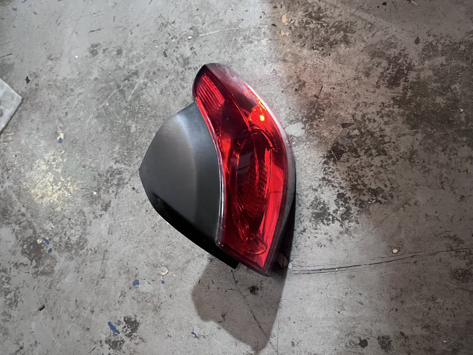 VW GOLG MK6 HATCHBACK NSR TAIL LIGHT  photo 3