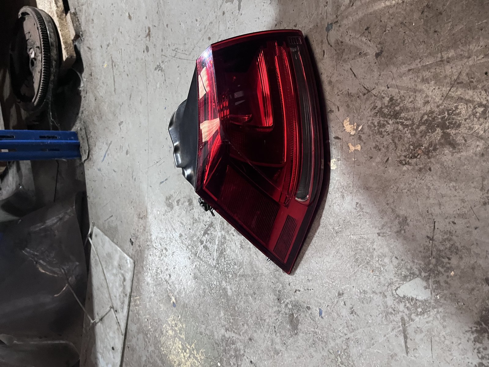 VW GOLF MK7 HATCHBACK NSR TAIL LIGHT 