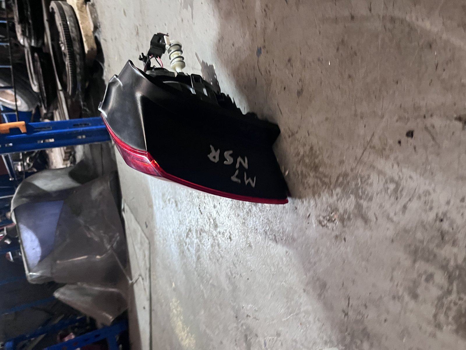 VW GOLF MK7 HATCHBACK NSR TAIL LIGHT  photo 2