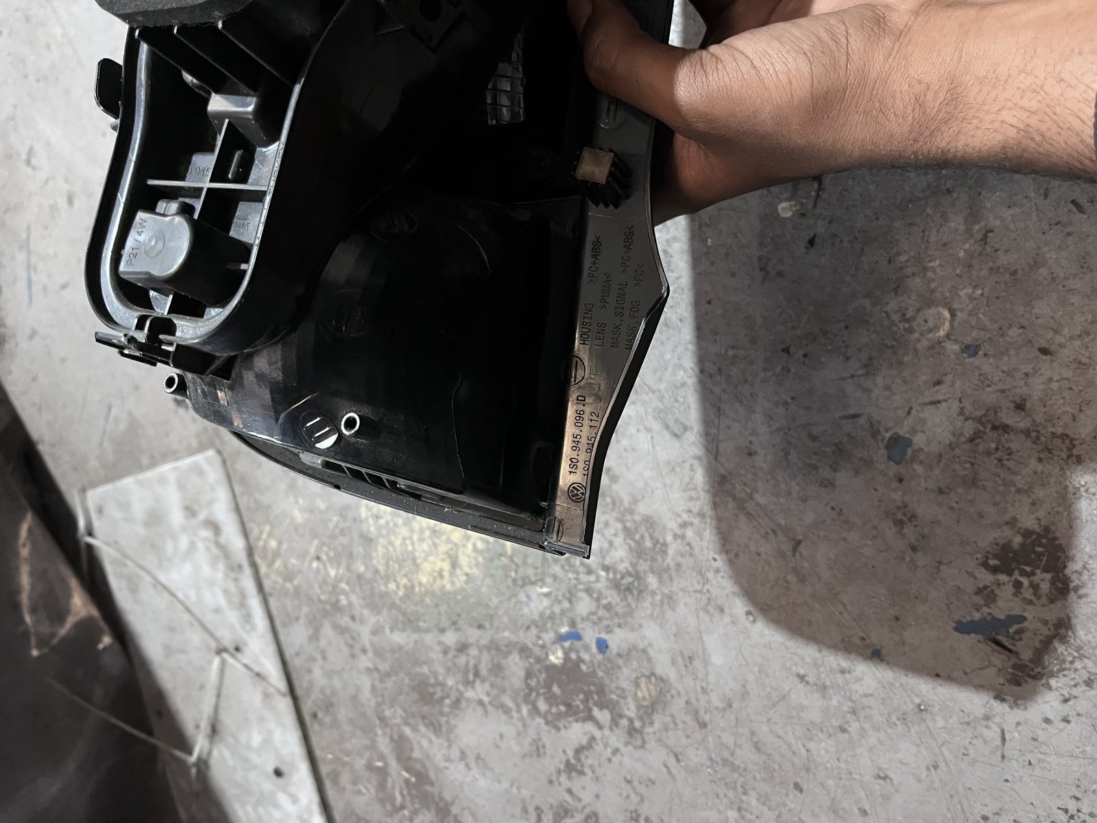 VW UP 012 3 DOOR  OSR TAIL LIGHT  photo 5
