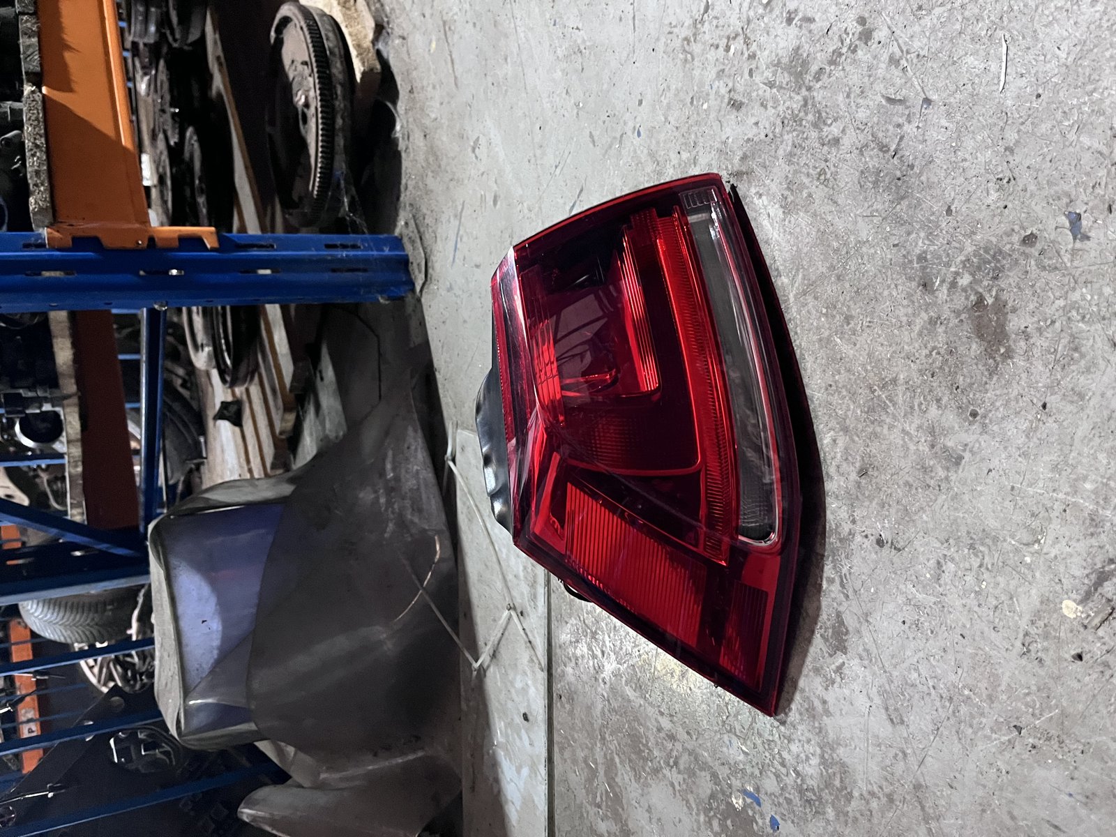 VW GOLF MK7 NSR OUTER LIGHT 