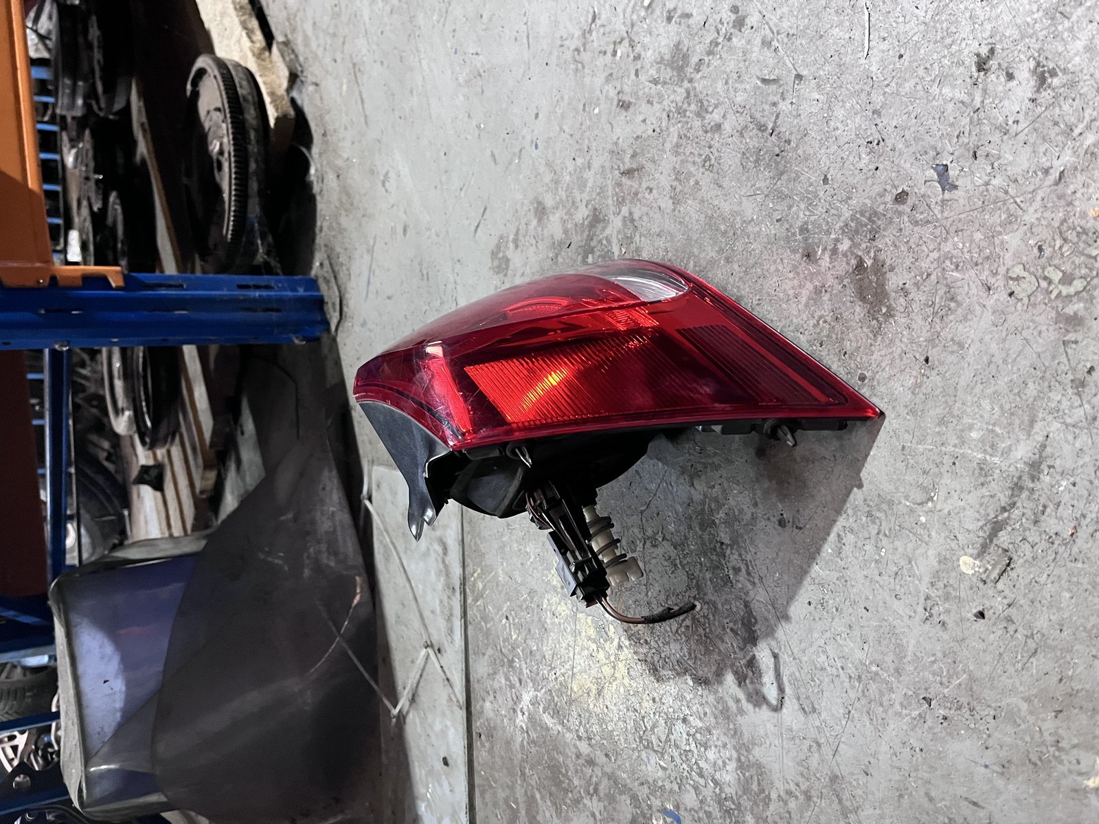 VW GOLF MK7 NSR OUTER LIGHT  photo 2
