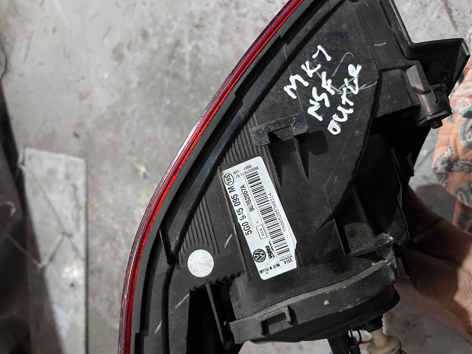 VW GOLF MK7 NSR OUTER LIGHT  photo 5